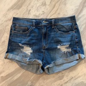 SNEAKPEEK WOMENS CUT OFF SHORT SIZE 31